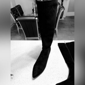 Elegant Black Knee-High Women's suede Boots